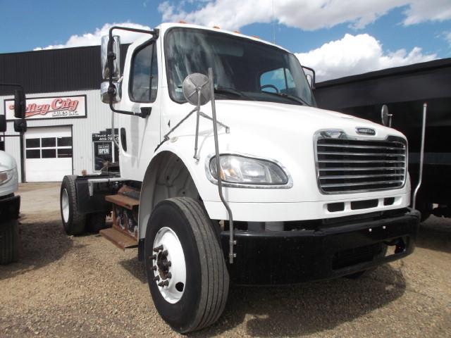 Image #1 (2014 FREIGHTLINER M2 S/A 5TH WHEEL TRUCK)